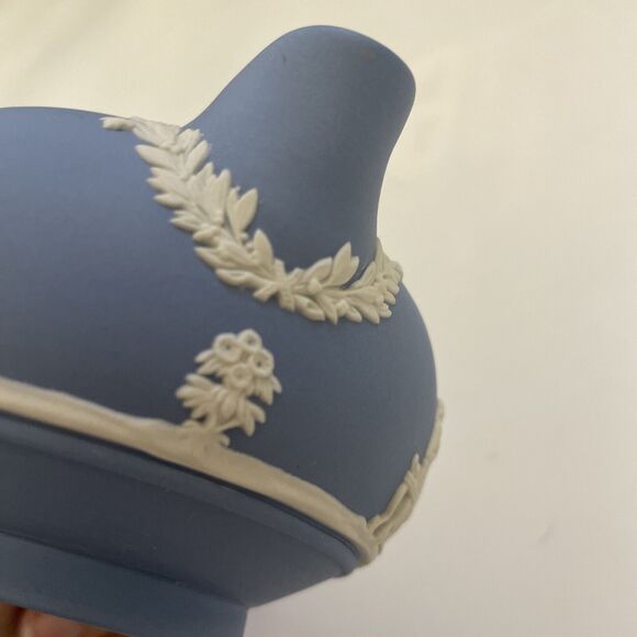 Vintage Wedgwood Jasperware Blue Creamer Greek Mythology England Mint - Picture 12 of 12